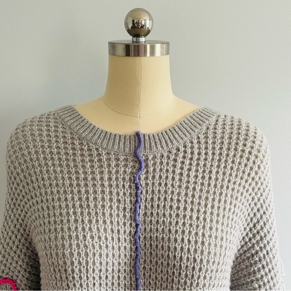 New In Colorful Trim Pullover Crew Neck Sweater- Size Large- NWT - Picture 4 of 12